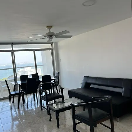 Elegant And Comfortable Ocean View Apartamento